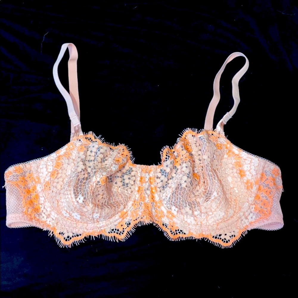 Victoria’s Secret bra  💎
